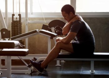 Should You Workout When Sore and Is DOMS a Sign of a Good Gym Session? -  Newsweek