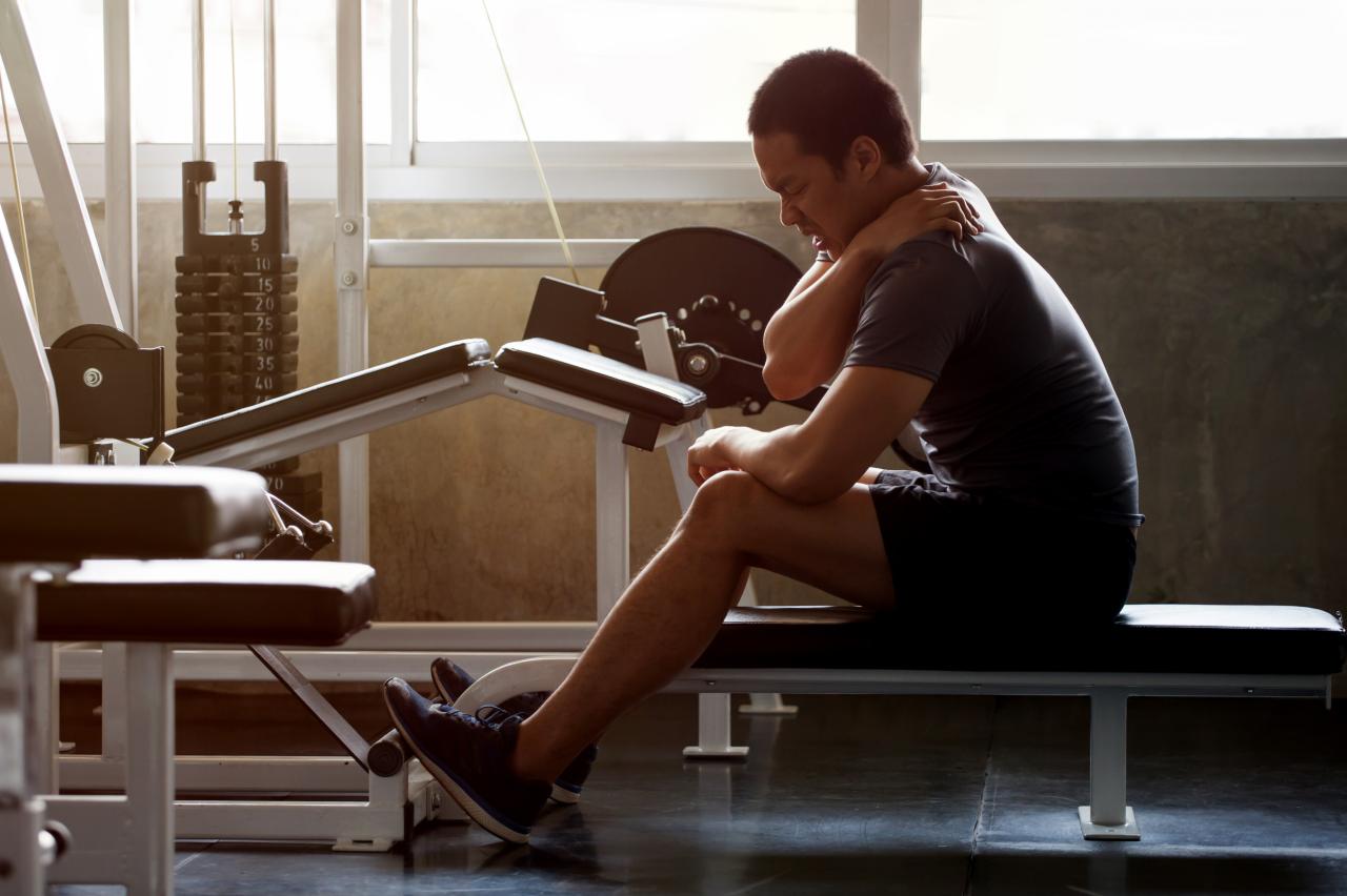 Should You Workout When Sore and Is DOMS a Sign of a Good Gym Session? - Newsweek
