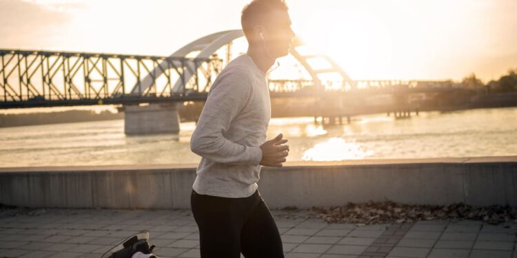 5 Benefits of Morning Sunlight and How to Get More of It